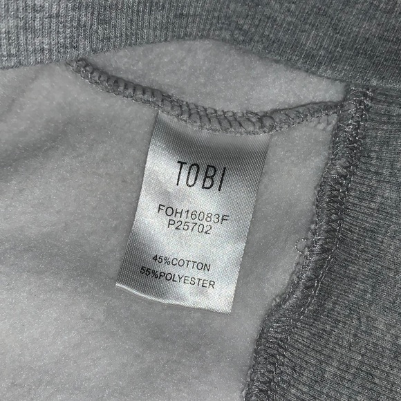 Tobi cute gray off the shoulder crew sweater 🦄 - Picture 16 of 16